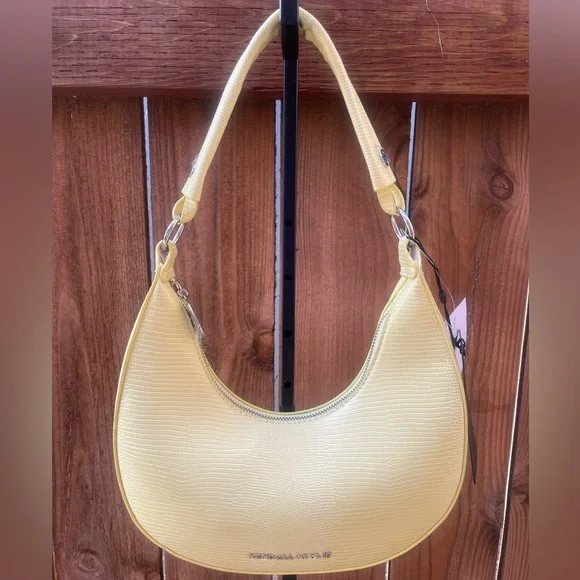 Kendall + Kylie Shoulder Bag - Picture 1 of 12